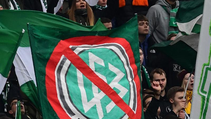 Dem DFB droht die nächste Zerreißprobe mit der Fanszene. Dem DFB droht die nächste Zerreißprobe mit der Fanszene.