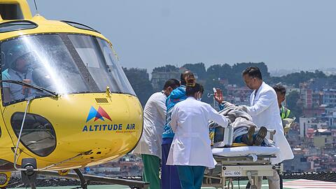 Der Bergf&uuml;hrer wurde nach seiner Rettung in ein Krankenhaus gebracht.