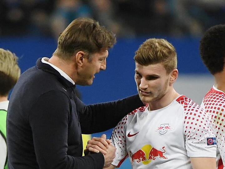 Ralph Hasenhüttl (l) trainierte Timo Werner in Leipzig.