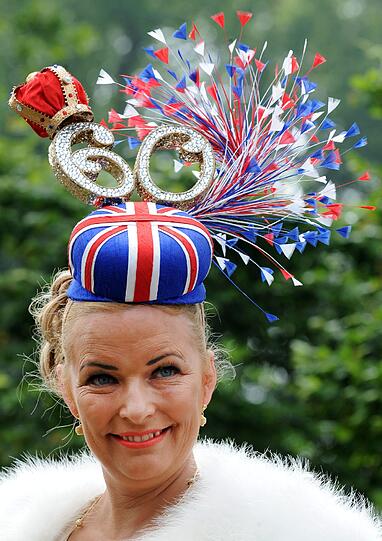Royal Ascot - die schrägste Hut-Parade der Welt!