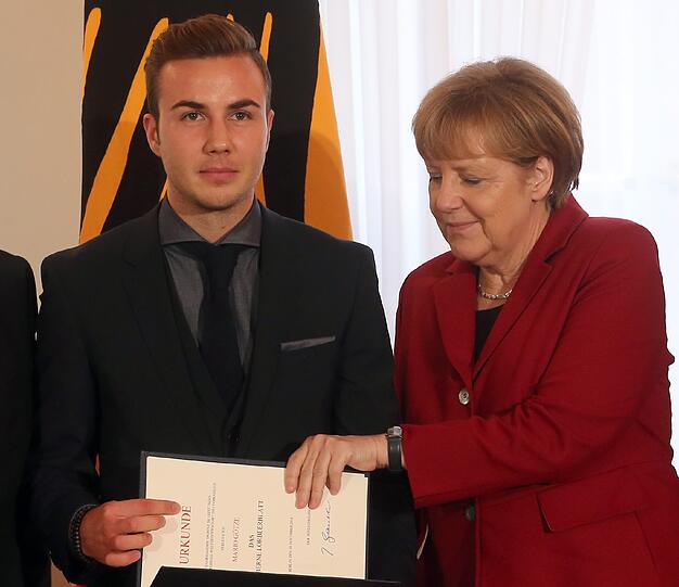 Gut das Angela Merkel bald eingreift.