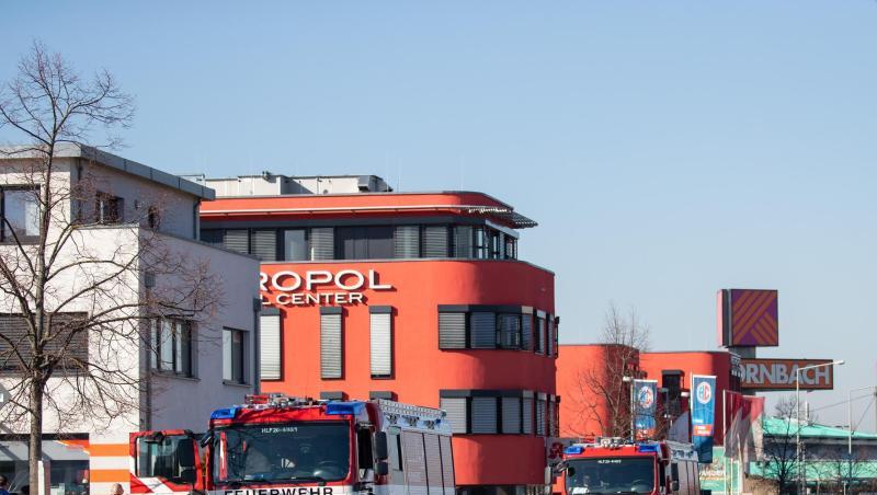 Rund 8000 Menschen mussten das Gebiet einen Kilometer rund um den Fundort im verlassen. Rund 8000 Menschen mussten das Gebiet einen Kilometer rund um den Fundort im verlassen.
