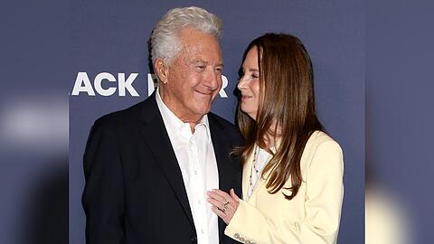 Verliebt wie am ersten Tag: Dustin und Lisa Hoffman bei der Premiere von "Tuner" in New York am 20. Mai 2026.