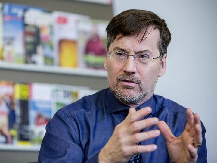 In Krisenzeiten steigt der Wert vertrauenswürdiger Informantionen, sagt Stephan Scherzer, Hauptgeschäftsführer des Verbandes Deutscher Zeitschriftenverleger (VDZ).