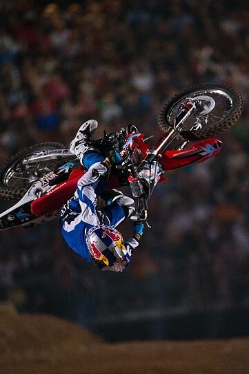 Die X-Fighters im Olympiastadion: Spektakuläre Fotos
