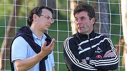 Der eine lenkt, der andere denkt: Club-Manager Martin Bader (links) und Trainer Dieter Hecking.