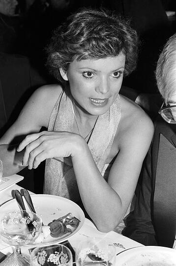 Damals 45 Jahre: Uschi Glas beim Filmball 1990
