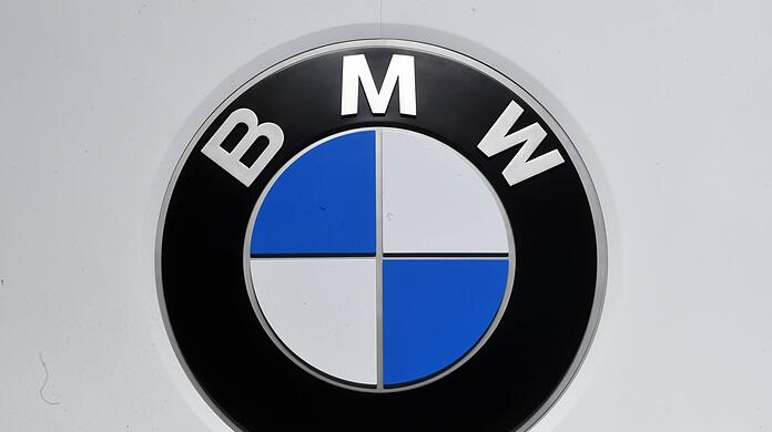 Das Logo der Deutschen Automarke BMW.