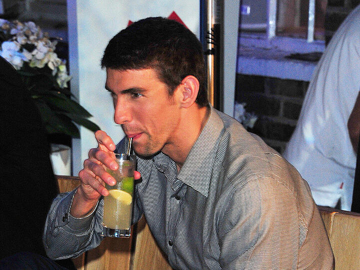 Sollte weniger tief ins Glas blicken: Michael Phelps