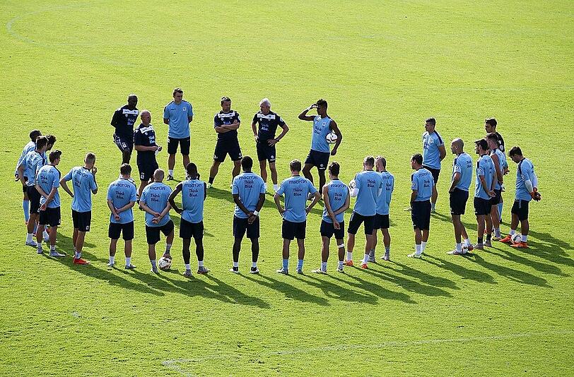 Viele Verträge laufen aus, daher steht die Zukunft manches Löwen-Profis noch in den Sternen: Die Mansnchaft des TSV 1860.