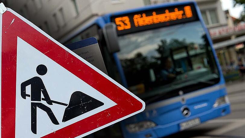 Wegen der Bauarbeiten gibt es eine Einbahnregelung (Symbolbild). Wegen der Bauarbeiten gibt es eine Einbahnregelung (Symbolbild).