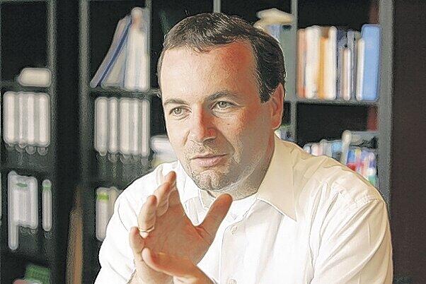 Er mahnt zur Gelassenheit &ndash; mit Erfolg? CSU-Europaparlamentarier Manfred Weber will &bdquo;ein Zeichen des Aufbruchs&ldquo;.