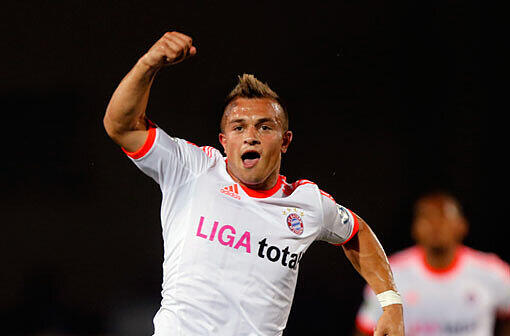 Dass Neuzugang Xherdan Shaqiri auf seine Figur achtet, sieht man nicht zuletzt an seinem gestählten Körper. "Früchte" habe er deswegen immer griffbereit im Kühlschrank liegen.