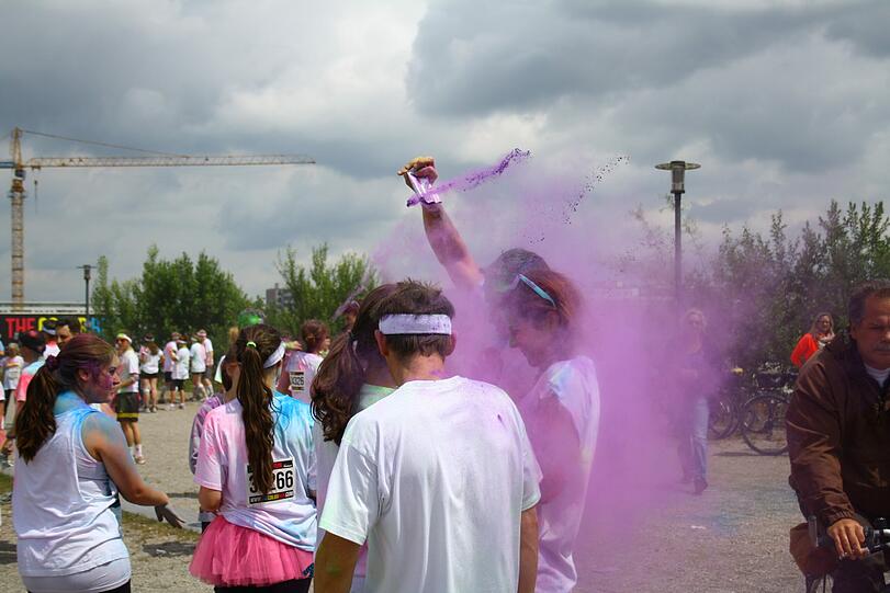 Bunter geht's nicht: Der Color Run in Riem. Die Bilder.