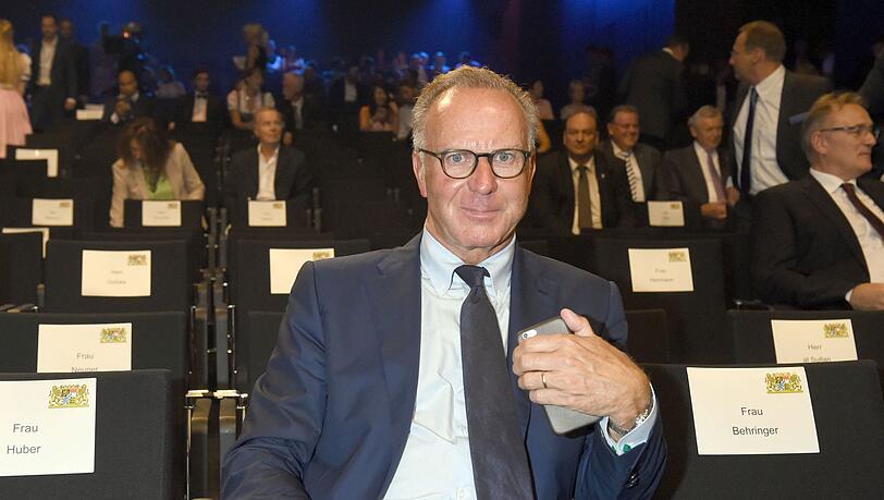 Schon vor zehn Jahren nahm Karl-Heinz Rummenigge einen Bayerischen Sportpreis entgegen - damals stellvertretend für die Profimannschaft des erfolgreichsten deutschen Fußballvereins. (Archivbild)