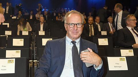 Schon vor zehn Jahren nahm Karl-Heinz Rummenigge einen Bayerischen Sportpreis entgegen - damals stellvertretend für die Profimannschaft des erfolgreichsten deutschen Fußballvereins. (Archivbild)