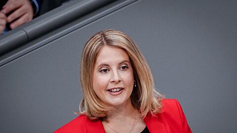 Verena Hubertz, die SPD-Ministerin für Bauwesen, will bezahlbaren Wohnraum schaffen. (Archivfoto)