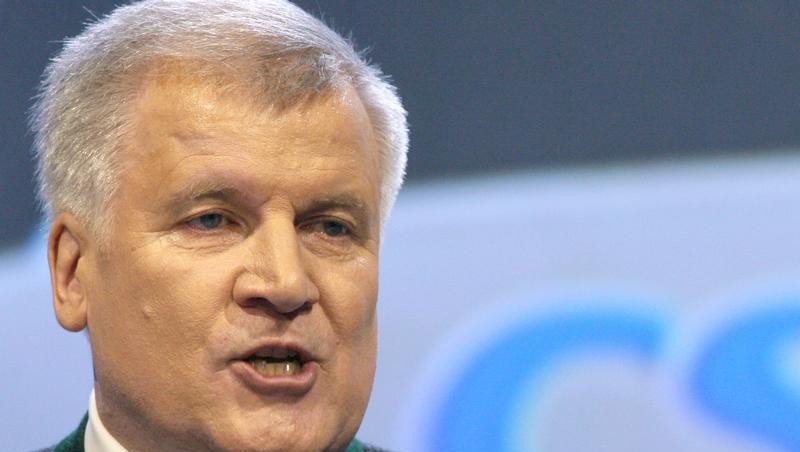 CSU-Chef Horst Seehofer kritisiert Bundesfinanzminister Peer Steinbrück CSU-Chef Horst Seehofer kritisiert Bundesfinanzminister Peer Steinbrück
