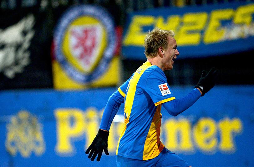 Braunschweigs Havard Nielsen bejubelt seinen Treffer zum 1:0 gegen den 1. FC Nürnberg.