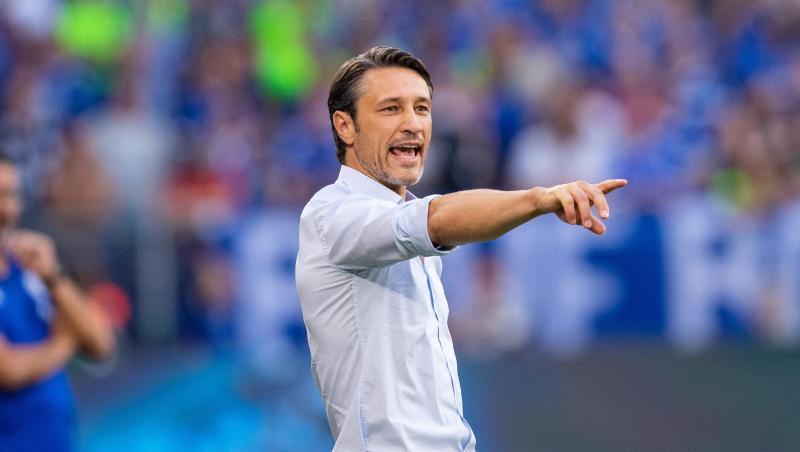 Bayerns Cheftrainer Niko Kovac steht an der Seitenlinie und gibt Anweisungen. Foto: Guido Kirchner/Archivbild Bayerns Cheftrainer Niko Kovac steht an der Seitenlinie und gibt Anweisungen. Foto: Guido Kirchner/Archivbild