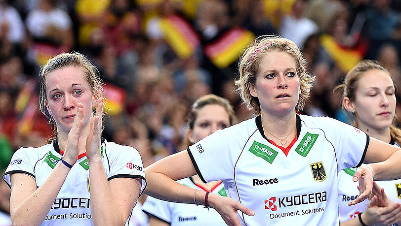 Die Tränen nach der Final-Niederlage bei der WM im Feburar sind getrocknet. Jetzt starteten die Hockey-Damen mit einem 8:0-Sieg in die Olympia-Qualifikation. (Archivbild) Die Tränen nach der Final-Niederlage bei der WM im Feburar sind getrocknet. Jetzt starteten die Hockey-Damen mit einem 8:0-Sieg in die Olympia-Qualifikation. (Archivbild)