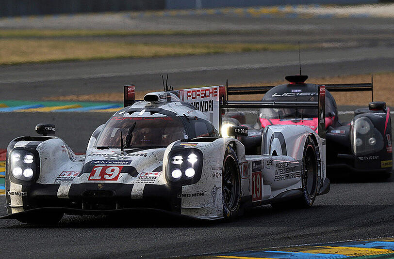 Nico Hülkenberg feierte bei seiner ersten Teilnahme im Porsche 919 Hybrid gleich den Triumph beim 24-Stunden-Rennen von Le Mans.