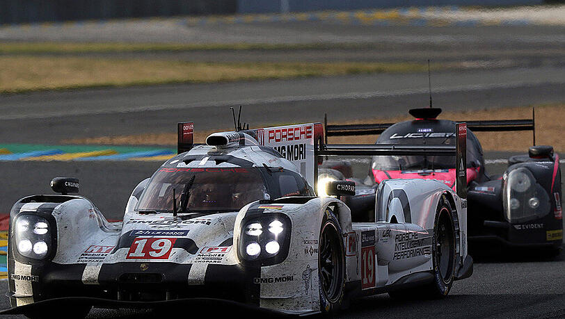 Nico Hülkenberg feierte bei seiner ersten Teilnahme im Porsche 919 Hybrid gleich den Triumph beim 24-Stunden-Rennen von Le Mans. Nico Hülkenberg feierte bei seiner ersten Teilnahme im Porsche 919 Hybrid gleich den Triumph beim 24-Stunden-Rennen von Le Mans.