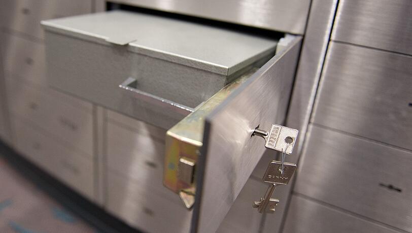 Erneut wurden in einer Bankfiliale Schlie&szlig;f&auml;cher aufgebrochen, diesmal in Stuhr bei Bremen. (Symbolbild)