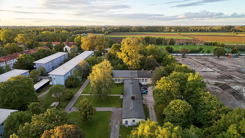 Das Areal des früheren KZ-Außenlagers Dachau-Allach ist heute die Wohnsiedlung Ludwigsfeld. Ein Museum sieht die Machbarkeitsstudie in der erhaltenen KZ-Baracke nicht vor. Das Areal des früheren KZ-Außenlagers Dachau-Allach ist heute die Wohnsiedlung Ludwigsfeld. Ein Museum sieht die Machbarkeitsstudie in der erhaltenen KZ-Baracke nicht vor.