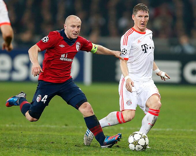 BASTIAN SCHWEINSTEIGER, NOTE 3: Organisator, Fädenzieher, Antreiber. Ruhig und sicher am Ball. Lebte vor, was ein Arbeitssieg bedeutet.