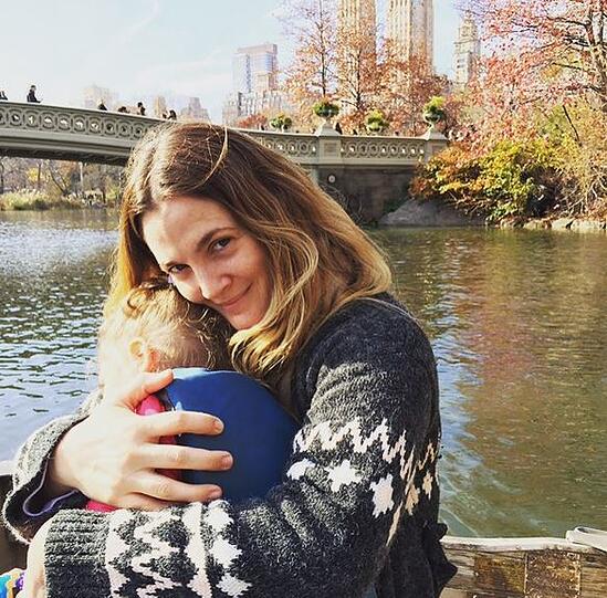 Drew Barrymore machte mit ihrer kleinen Tochter einen Spaziergang durch den Central Park in New York.