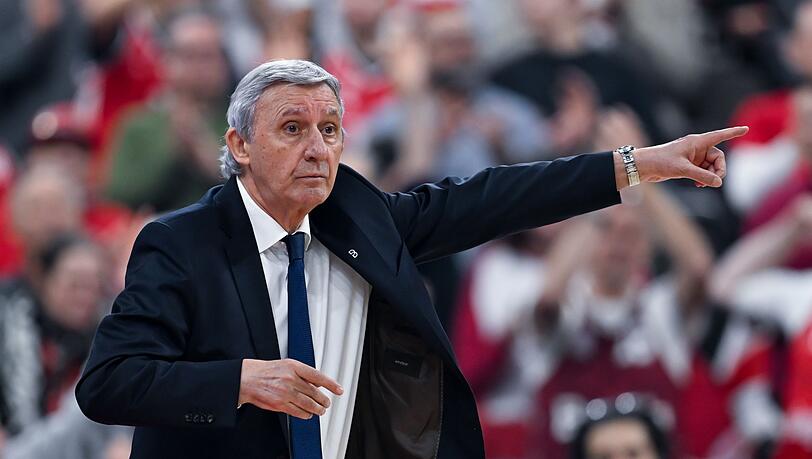 Svetislav Pesic steht mit seinen Bayern mit einem Bein im BBL-Halbfinale. Svetislav Pesic steht mit seinen Bayern mit einem Bein im BBL-Halbfinale.
