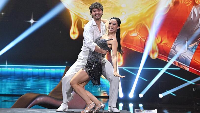 Aurora Ramazzotti mit Tanzpartner Nikita Perotti.