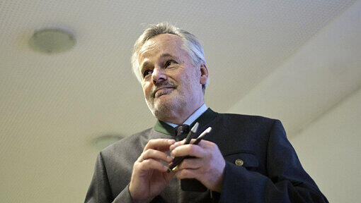 Der suspendierte Taufkirchener Bürgermeister Jörg Pötke von der Initiative Lebenswertes Taufkirchen (ILT). Der suspendierte Taufkirchener Bürgermeister Jörg Pötke von der Initiative Lebenswertes Taufkirchen (ILT).