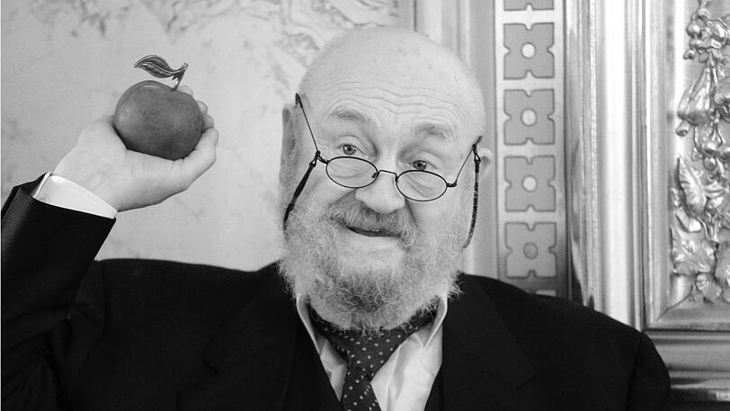 Rolf Hoppe (87): Der Schauspieler war Aschenbrödels König und Nazi-Ministerpräsident im oscarprämierten Drama "Mephisto". Am 14. November starb Hoppe in seinem Haus am Dresdner Stadtrand.