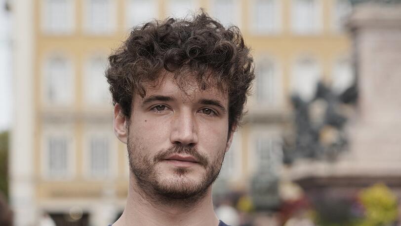 Ozan Aykaç, Vorstandsmitglied beim Kreisjugendring München-Stadt. Ozan Aykaç, Vorstandsmitglied beim Kreisjugendring München-Stadt.