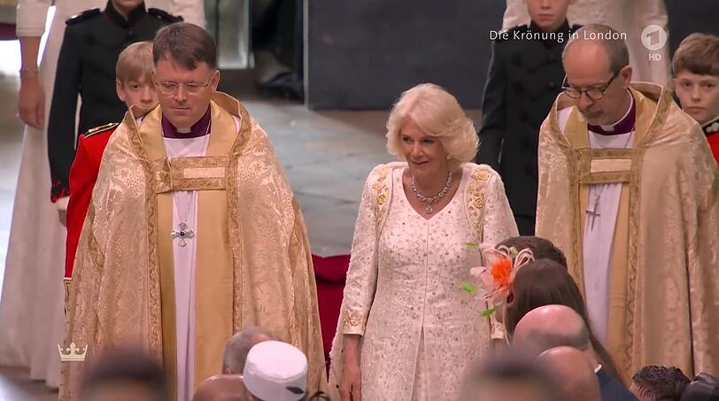 Camilla beim Einzug in die Westminster Abbey