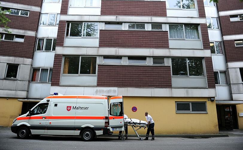 Sehen Sie hier weitere Bilder von der Bombenentschärfung in Köln.