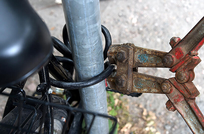 Die Polizei konnte die beiden jugendlichen Fahrraddiebe stellen. (Symbolbild)