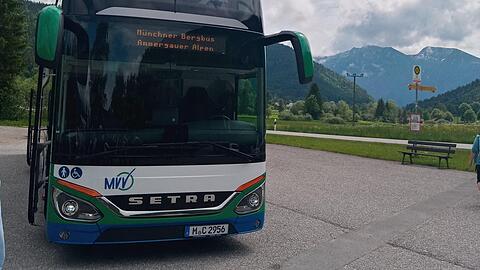 Der Bergbus in dem Ammergauer Alpen. Bei den Münchner kommt er gut an.