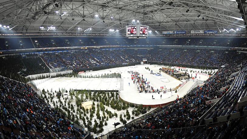 40 00 begeisterte Zuschauer waren bei der Biathlon Party "auf Schalke". 40 00 begeisterte Zuschauer waren bei der Biathlon Party "auf Schalke".