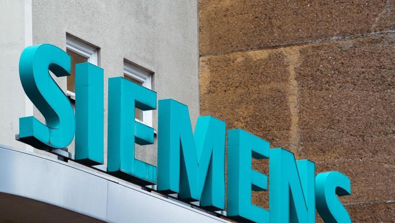 Der Schriftzug "Siemens". Foto: Soeren Stache/dpa-Zentralbild/dpa/Archivbild