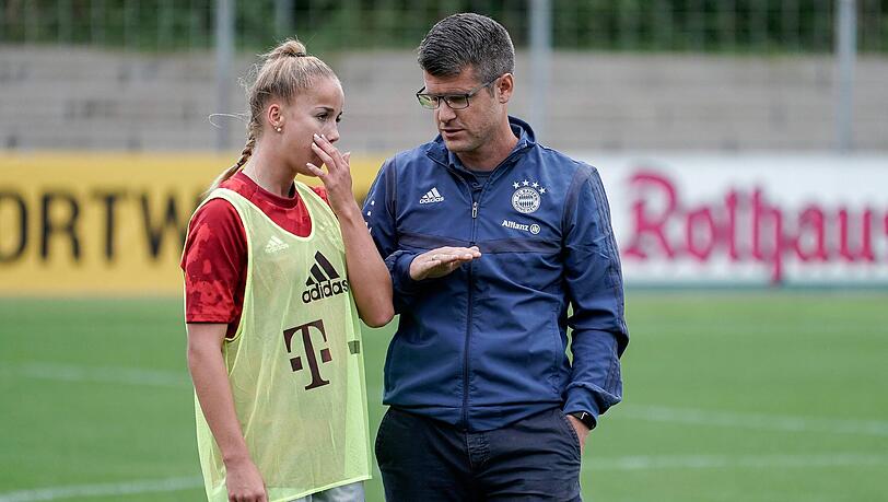 Nationalspielerin Giulia Gwinn könnte nach einer Corona-Infektion wieder in den Kader von Bayern-Trainer Jens Scheuer rücken. (Archivild)