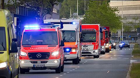 Eine Kontaktperson wurde nach D&uuml;sseldorf ins Uniklinikum gebracht.