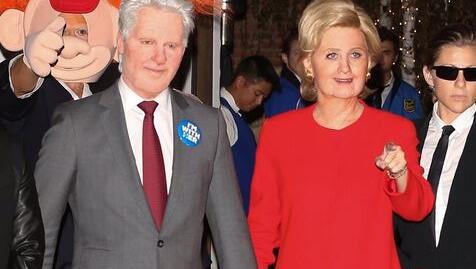 Unvergessen: Katy Perry und Orlando Bloom verkleideten sich zu Halloween als Hillary und Bill Clinton. Unvergessen: Katy Perry und Orlando Bloom verkleideten sich zu Halloween als Hillary und Bill Clinton.