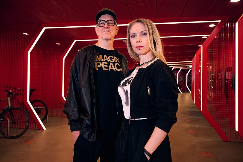 Dr. Motte und seine Lebenspartnerin Ellen Dosch-Roeingh arbeiten an zwei Kulturprojekten, die viel mit der Popgeschichte der sp&auml;ten 80-er und 90-er zu tun hat.