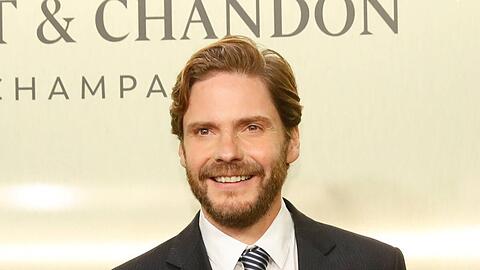 Der Schauspieler Daniel Brühl im Herbst 2022 bei einer Veranstaltung in Berlin.