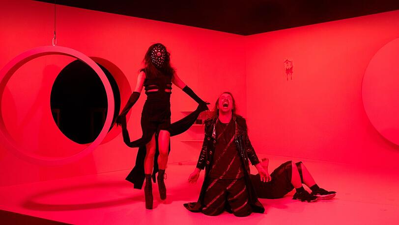 Katharina Bach und André Benndorff in "Horror und andere Sachen" im Werkraum der Kammerspiele.