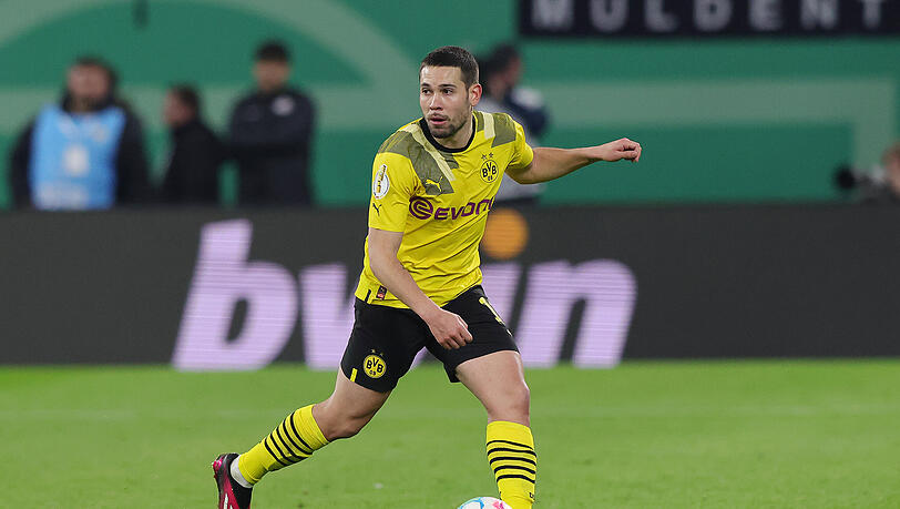 Transfer-News des FC Bayern: Wechsel von Raphael Guerreiro rückt näher