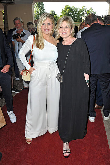 Beatrice Egli und Carmen Nebel